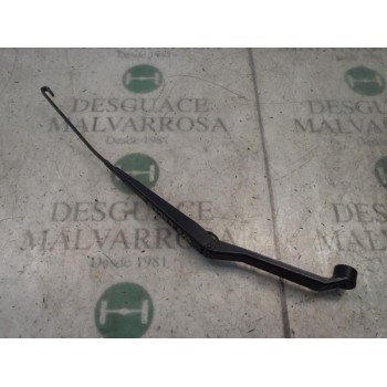 BRAZO LIMPIA DELANTERO DERECHO 