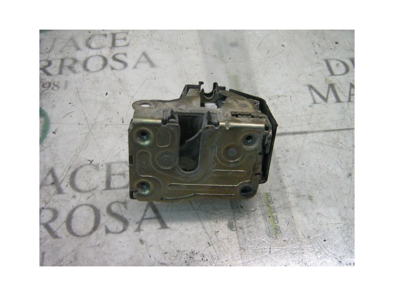 Recambio de cerradura puerta trasera derecha para renault scenic (ja..) 1.4 16v fairway referencia OEM IAM   