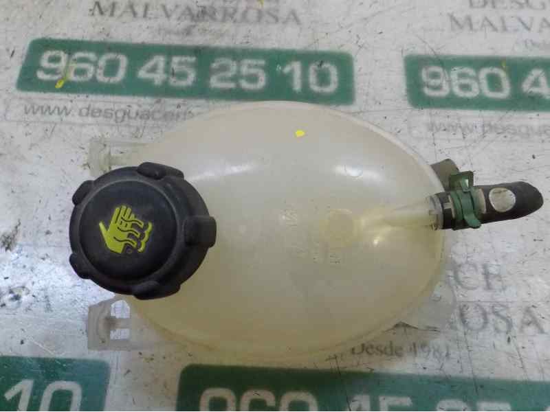 Recambio de deposito expansion para dacia sandero 1.2 16v cat referencia OEM IAM 217104354R  