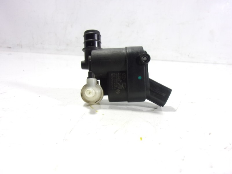 Recambio de bomba limpia para kia ceed 1.6 crdi cat referencia OEM IAM 985102W500 985102W500 