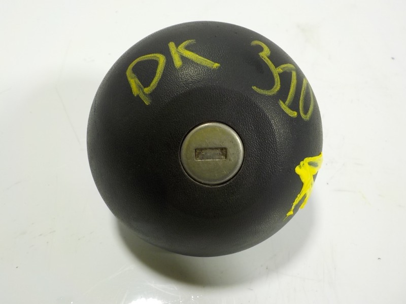 Recambio de tapon combustible para dacia lodgy 1.2 16v tce cat referencia OEM IAM 7700431898  