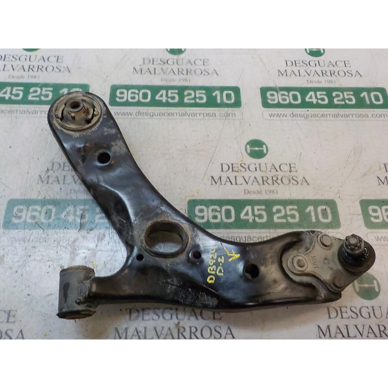 Recambio de brazo suspension inferior delantero izquierdo para toyota auris 1.4 turbodiesel cat referencia OEM IAM   