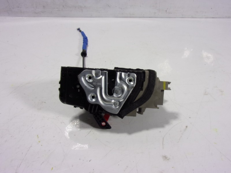 Recambio de cerradura puerta delantera derecha para kia ceed 1.6 crdi cat referencia OEM IAM 81320J7000 81320J7000 