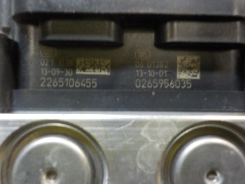 Recambio de abs para dacia sandero 1.2 16v cat referencia OEM IAM 476609404R 476608644R 