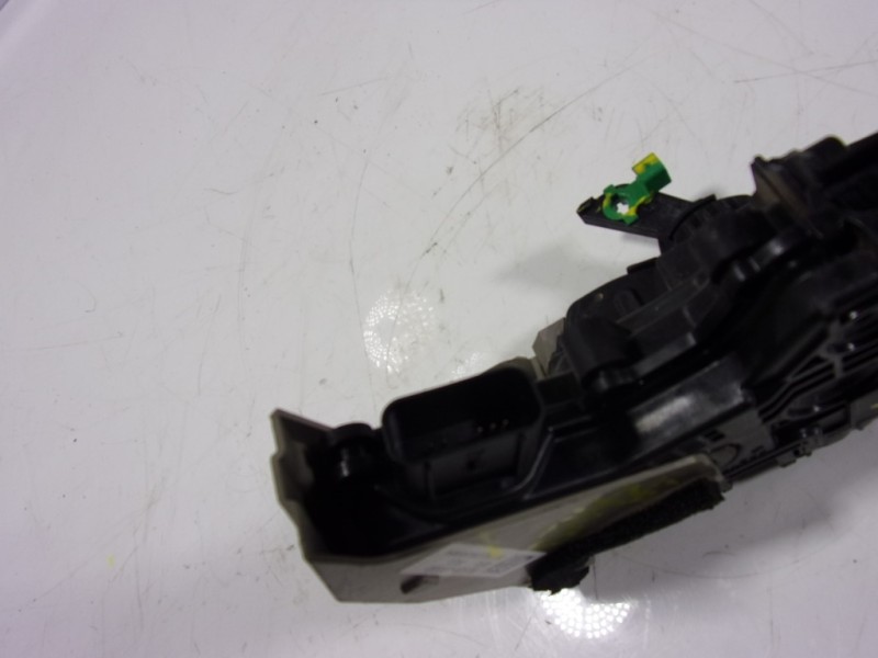 Recambio de cerradura puerta delantera izquierda para kia ceed 1.6 crdi cat referencia OEM IAM 81310J7010 81310J7010 