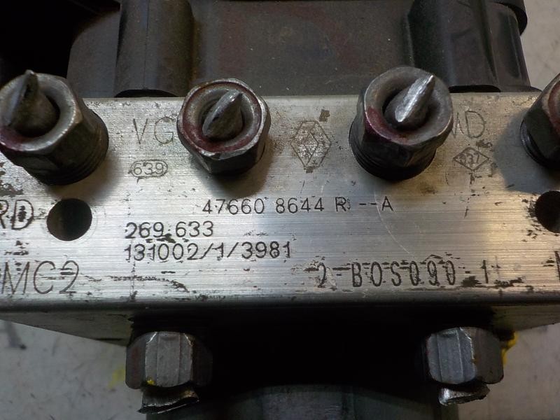 Recambio de abs para dacia sandero 1.2 16v cat referencia OEM IAM 476609404R 476608644R 