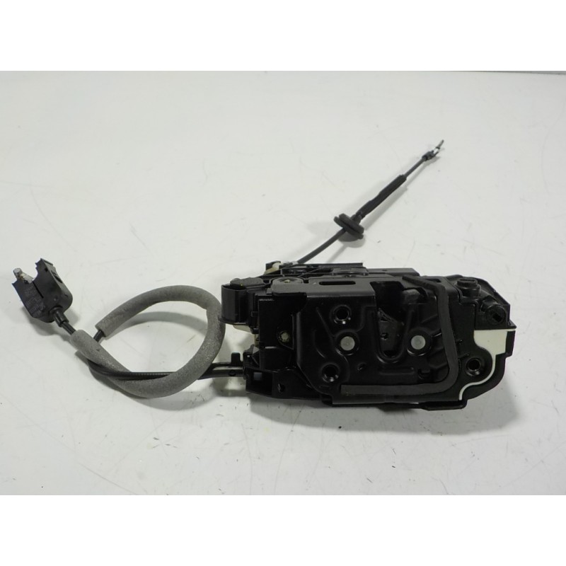 Recambio de cerradura puerta trasera derecha para volkswagen tiguan (5n2) 2.0 tdi referencia OEM IAM 5N0839016G 06A5N0839016G 