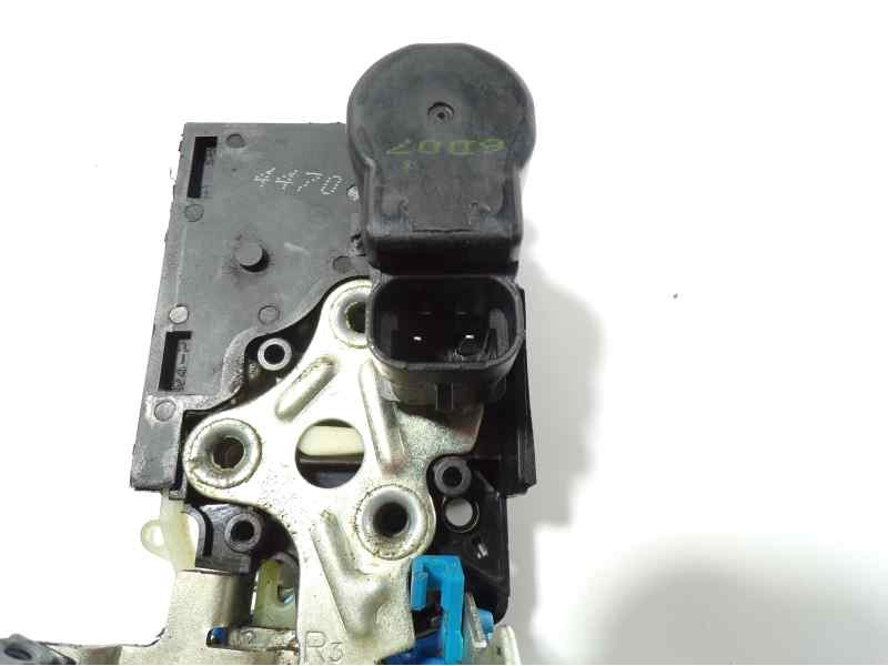 Recambio de cerradura puerta delantera derecha para opel karl 1.0 12v referencia OEM IAM 95380546  