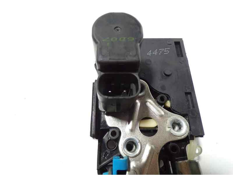 Recambio de cerradura puerta trasera izquierda para opel karl 1.0 12v referencia OEM IAM 95380553  