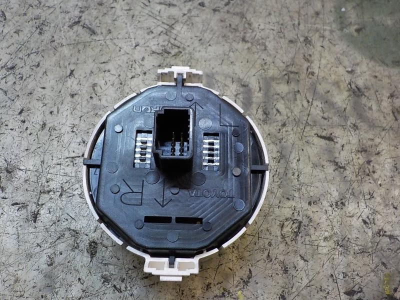 Recambio de warning para toyota yaris 1.4 turbodiesel cat referencia OEM IAM 839500D050 839500D050A 