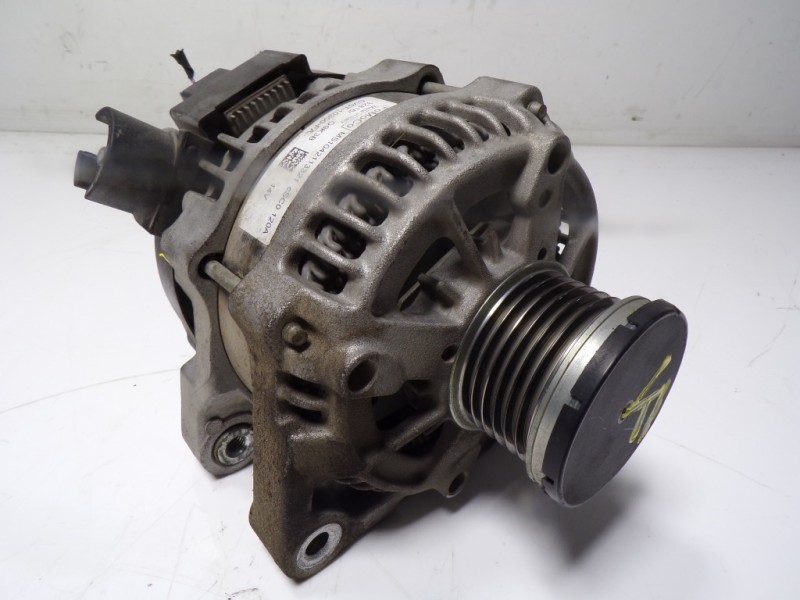 Recambio de alternador para ford fiesta (ccn) 1.0 ecoboost cat referencia OEM IAM 1795985 CV6T10300FA 