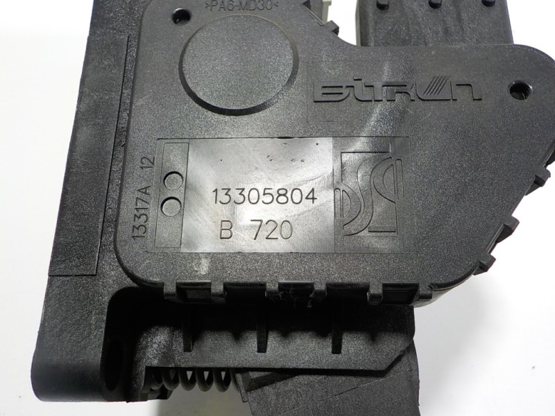 Recambio de potenciometro pedal para opel corsa e 1.4 referencia OEM IAM 13305804 13305804 