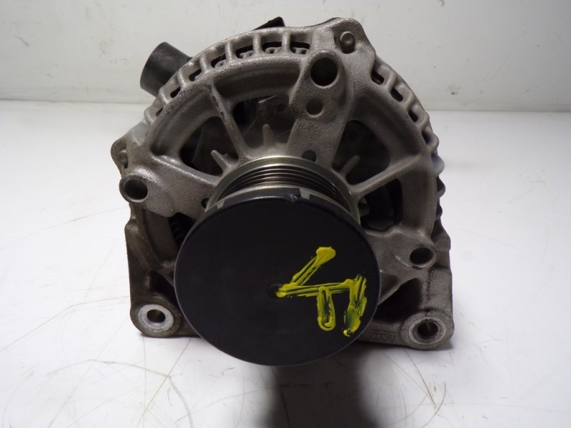 Recambio de alternador para ford fiesta (ccn) 1.0 ecoboost cat referencia OEM IAM 1795985 CV6T10300FA 