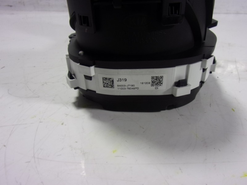 Recambio de cuadro instrumentos para kia ceed 1.6 crdi cat referencia OEM IAM 94003J7190 94003J7190 1100376048P0