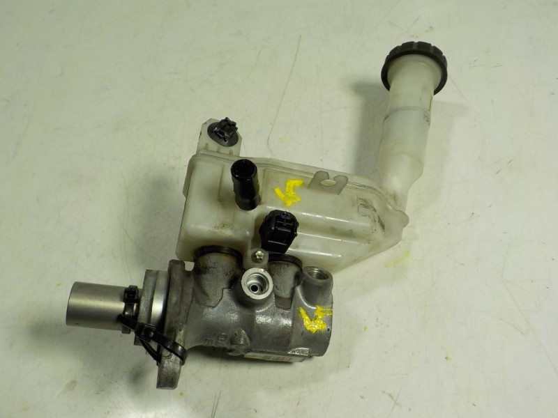 Recambio de bomba freno para nissan pulsar (c13) 1.5 turbodiesel cat referencia OEM IAM 460101KA0B  