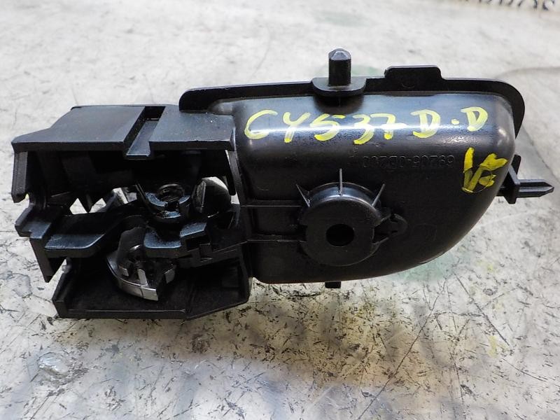 Recambio de maneta interior delantera derecha para toyota yaris 1.4 turbodiesel cat referencia OEM IAM 692050D200C0  