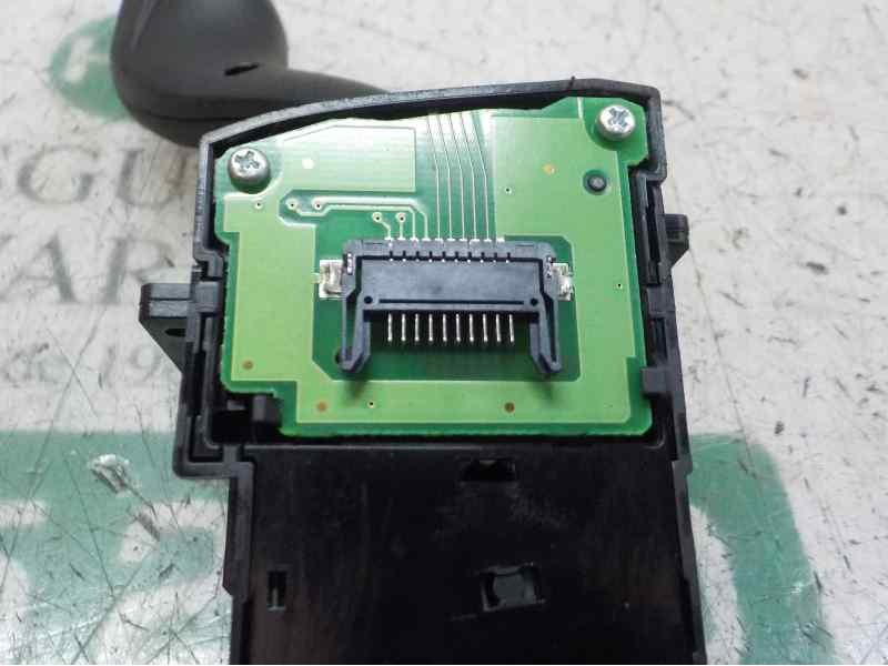 Recambio de mando intermitentes para ford focus lim. trend referencia OEM IAM 1883869 AV6T13335AE 