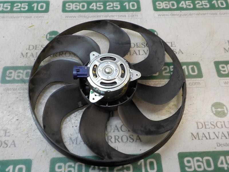 Recambio de electroventilador para dacia sandero 1.2 16v cat referencia OEM IAM 214816703R 3P311211 3P311211