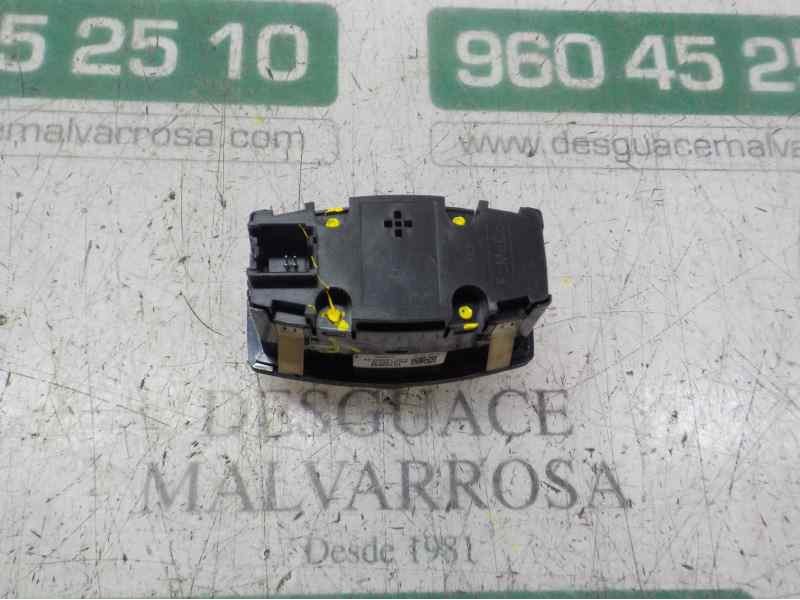 Recambio de mando luces para ford focus lim. trend referencia OEM IAM 2044623 F1ET13A024AA 
