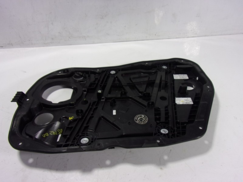 Recambio de elevalunas delantero derecho para kia ceed 1.6 crdi cat referencia OEM IAM 82481J7000 82480J7010 
