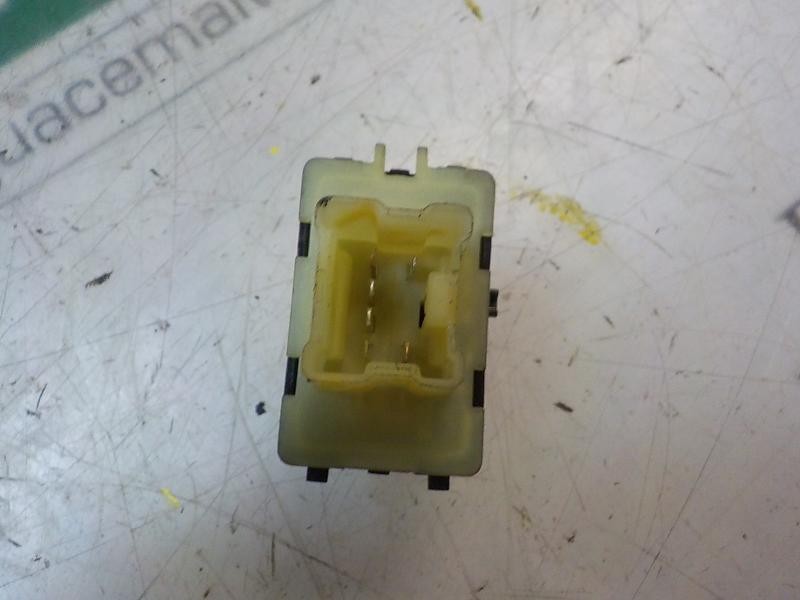 Recambio de mando elevalunas delantero izquierdo para dacia sandero 1.2 16v cat referencia OEM IAM 254214937R 254214937R 