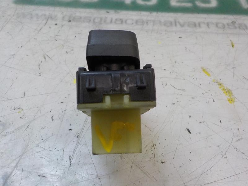 Recambio de mando elevalunas delantero izquierdo para dacia sandero 1.2 16v cat referencia OEM IAM 254214937R 254214937R 