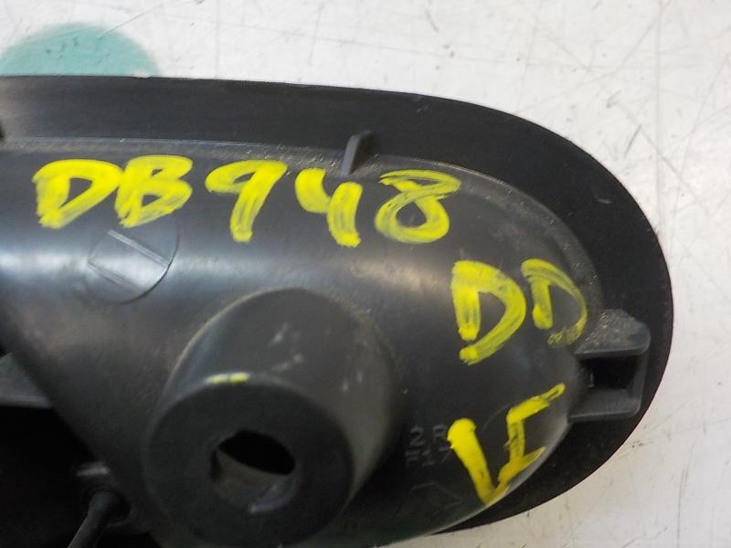 Recambio de maneta interior delantera derecha para dacia sandero 1.2 16v cat referencia OEM IAM 826721919R  