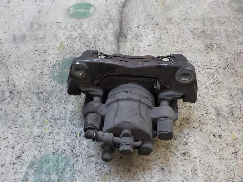 Recambio de pinza freno delantera derecha para toyota yaris 1.4 turbodiesel cat referencia OEM IAM 477300D070  