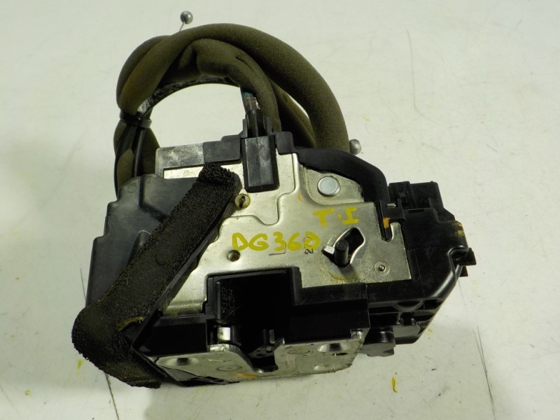 Recambio de cerradura puerta trasera izquierda para nissan pulsar (c13) 1.5 turbodiesel cat referencia OEM IAM 825013ZL0A  