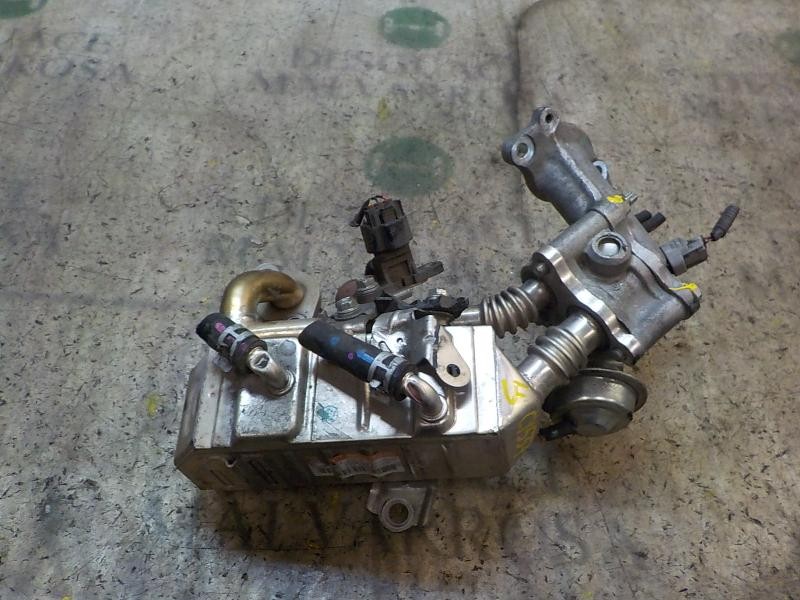 Recambio de enfriador egr para toyota yaris 1.4 turbodiesel cat referencia OEM IAM 2560133070  