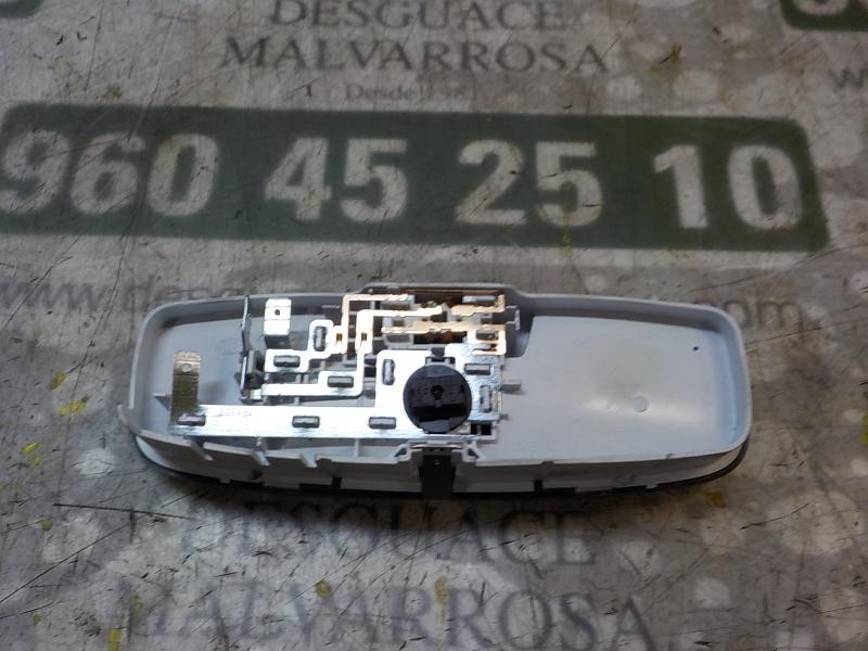 Recambio de piloto interior para ford fiesta (ccn) trend referencia OEM IAM   