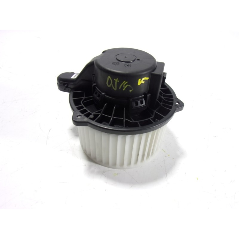 Recambio de motor calefaccion para kia ceed 1.6 crdi cat referencia OEM IAM 97113J7000 D8051181218 D8051181218