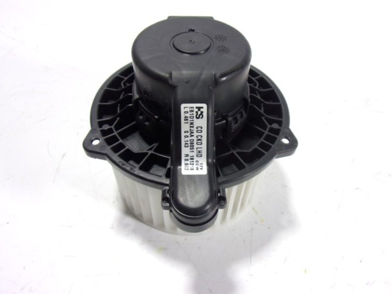 Recambio de motor calefaccion para kia ceed 1.6 crdi cat referencia OEM IAM 97113J7000 D8051181218 D8051181218