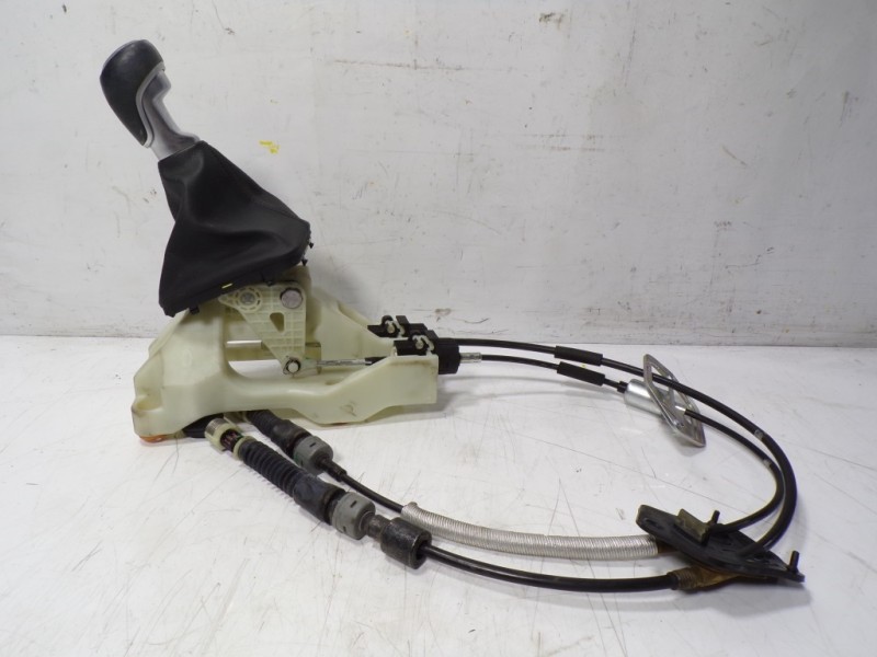 Recambio de palanca cambio para kia ceed 1.6 crdi cat referencia OEM IAM 43700J7110WK 43700J7110WK 