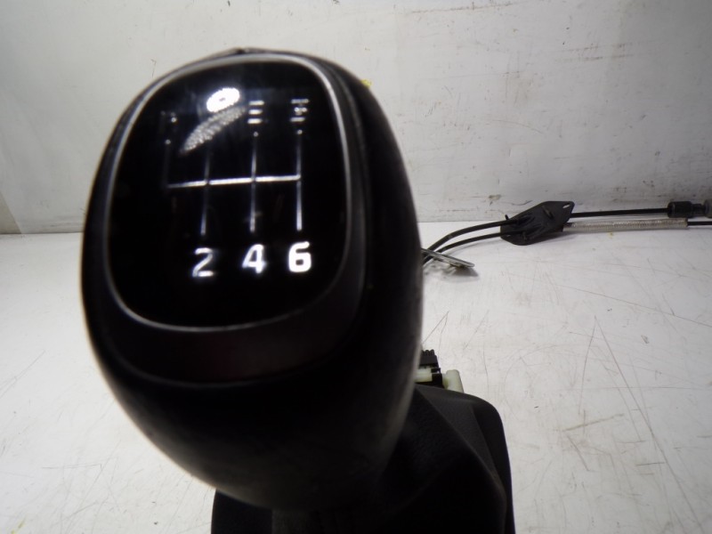 Recambio de palanca cambio para kia ceed 1.6 crdi cat referencia OEM IAM 43700J7110WK 43700J7110WK 