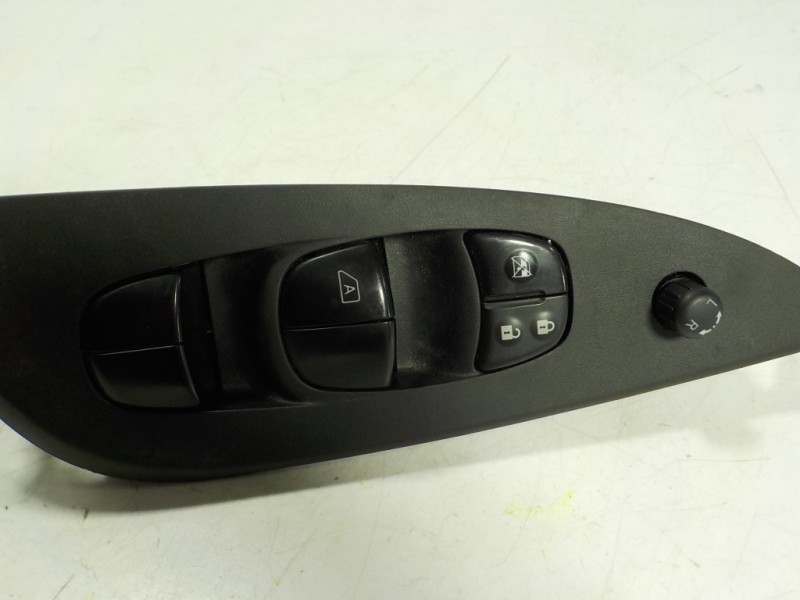 Recambio de mando elevalunas delantero izquierdo para nissan pulsar (c13) 1.5 turbodiesel cat referencia OEM IAM 254013ZL1A  