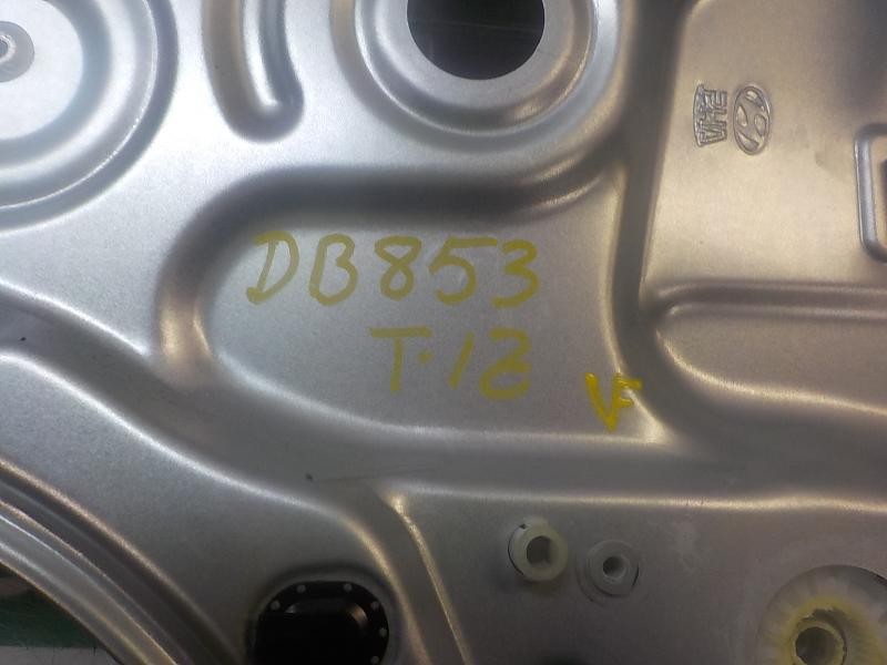 Recambio de elevalunas trasero izquierdo para hyundai ix20 1.6 crdi cat referencia OEM IAM 834711K010 834701K010 