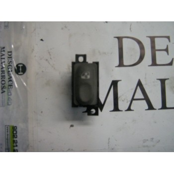 MANDO ELEVALUNAS TRASERO DERECHO 