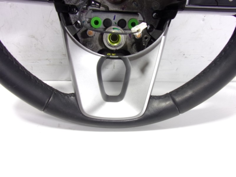 Recambio de volante para kia ceed 1.6 crdi cat referencia OEM IAM 56100J7470CEP  