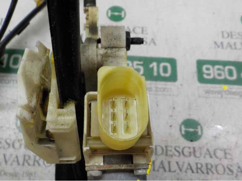 Recambio de elevalunas delantero derecho para bmw serie 3 berlina (e90) 2.0 16v diesel referencia OEM IAM 51337140588  