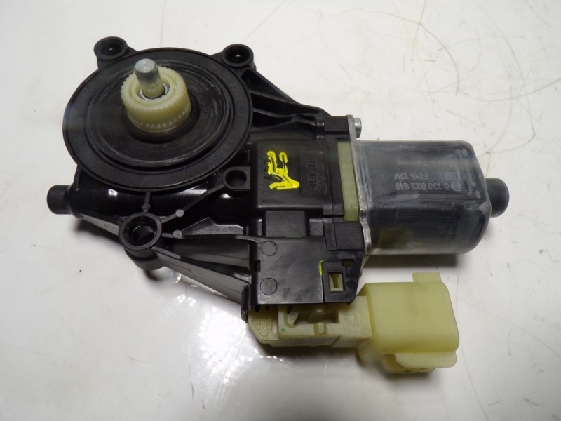 Recambio de motor elevalunas trasero izquierdo para ford fiesta (ccn) 1.0 ecoboost cat referencia OEM IAM 1852321 8A6114A389B 01