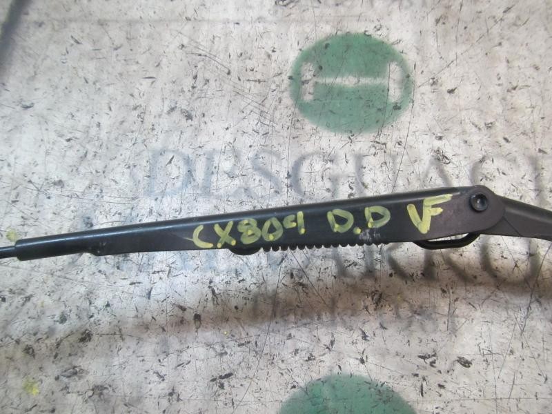 Recambio de brazo limpia delantero derecho para fiat linea (110) dynamic referencia OEM IAM 51701423  