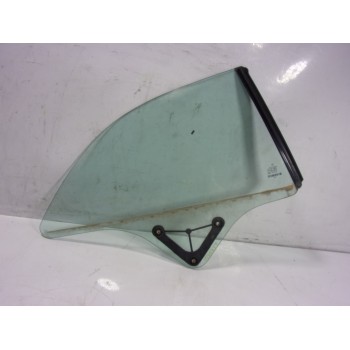 CRISTAL PUERTA TRASERO DERECHO A2076700410 