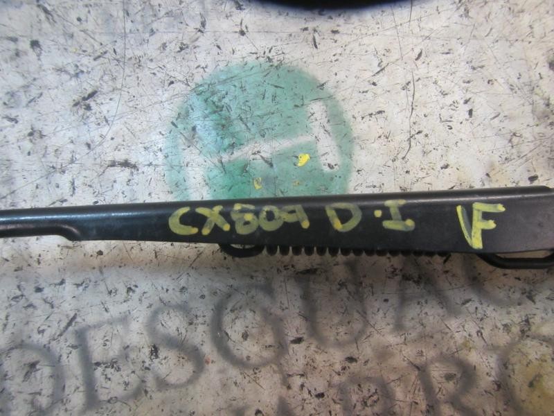 Recambio de brazo limpia delantero izquierdo para fiat linea (110) dynamic referencia OEM IAM 51701422  