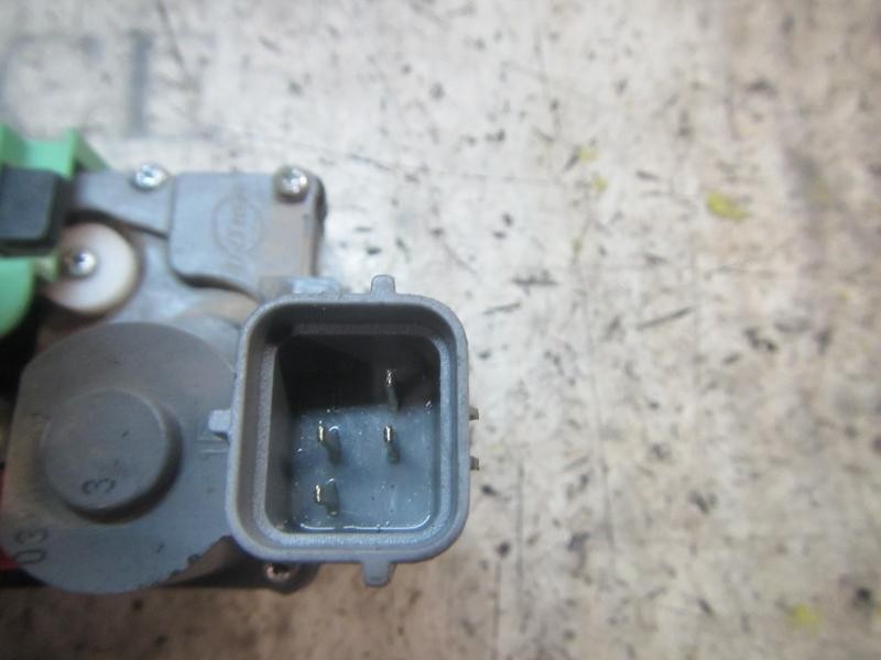 Recambio de cerradura puerta trasera izquierda para fiat linea (110) dynamic referencia OEM IAM 51812334  