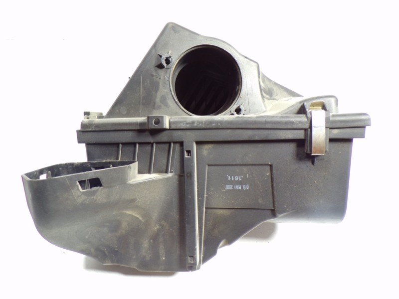 Recambio de filtro aire para bmw serie 1 berlina (e81/e87) 2.0 16v diesel referencia OEM IAM 13717797460  