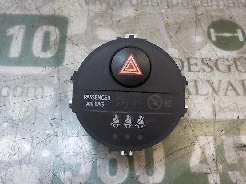 Recambio de warning para toyota yaris 1.4 turbodiesel cat referencia OEM IAM 839500D050  