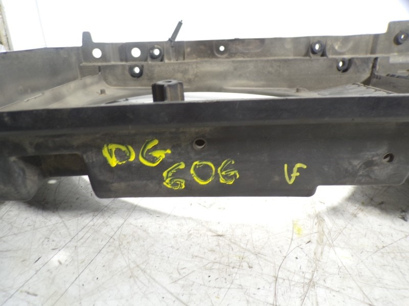 Recambio de frente delantero para citroën c4 picasso 2.0 hdi fap referencia OEM IAM 7104ET  