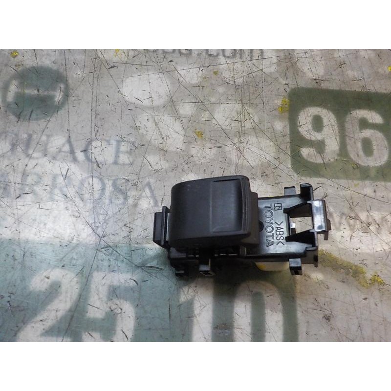 Recambio de mando elevalunas delantero derecho para toyota yaris 1.4 turbodiesel cat referencia OEM IAM 848100D030  