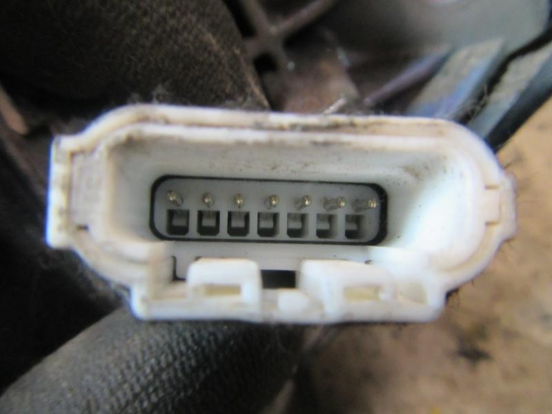 Recambio de espejo derecho para fiat linea (110) dynamic referencia OEM IAM 735474648  